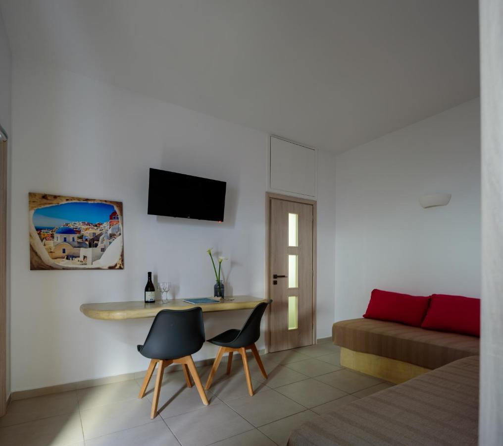Heart Of Oia - Private House With Jacuzzi Appartement Buitenkant foto