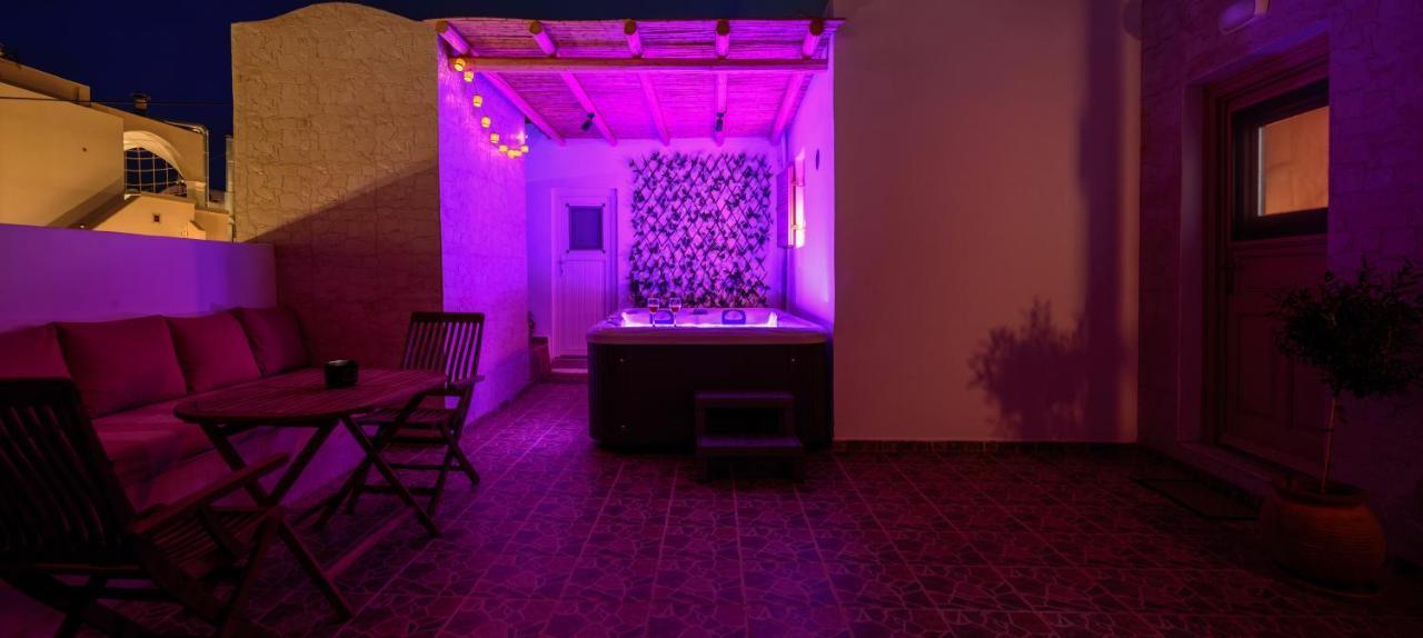 Heart Of Oia - Private House With Jacuzzi Appartement Buitenkant foto