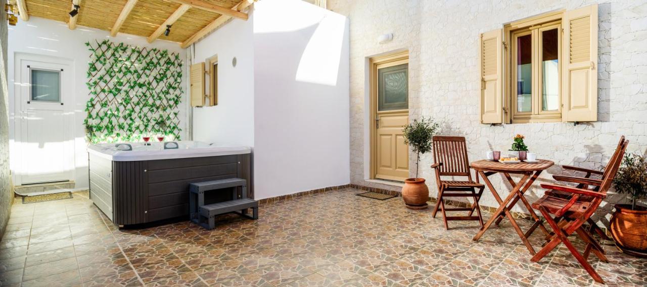 Heart Of Oia - Private House With Jacuzzi Appartement Buitenkant foto